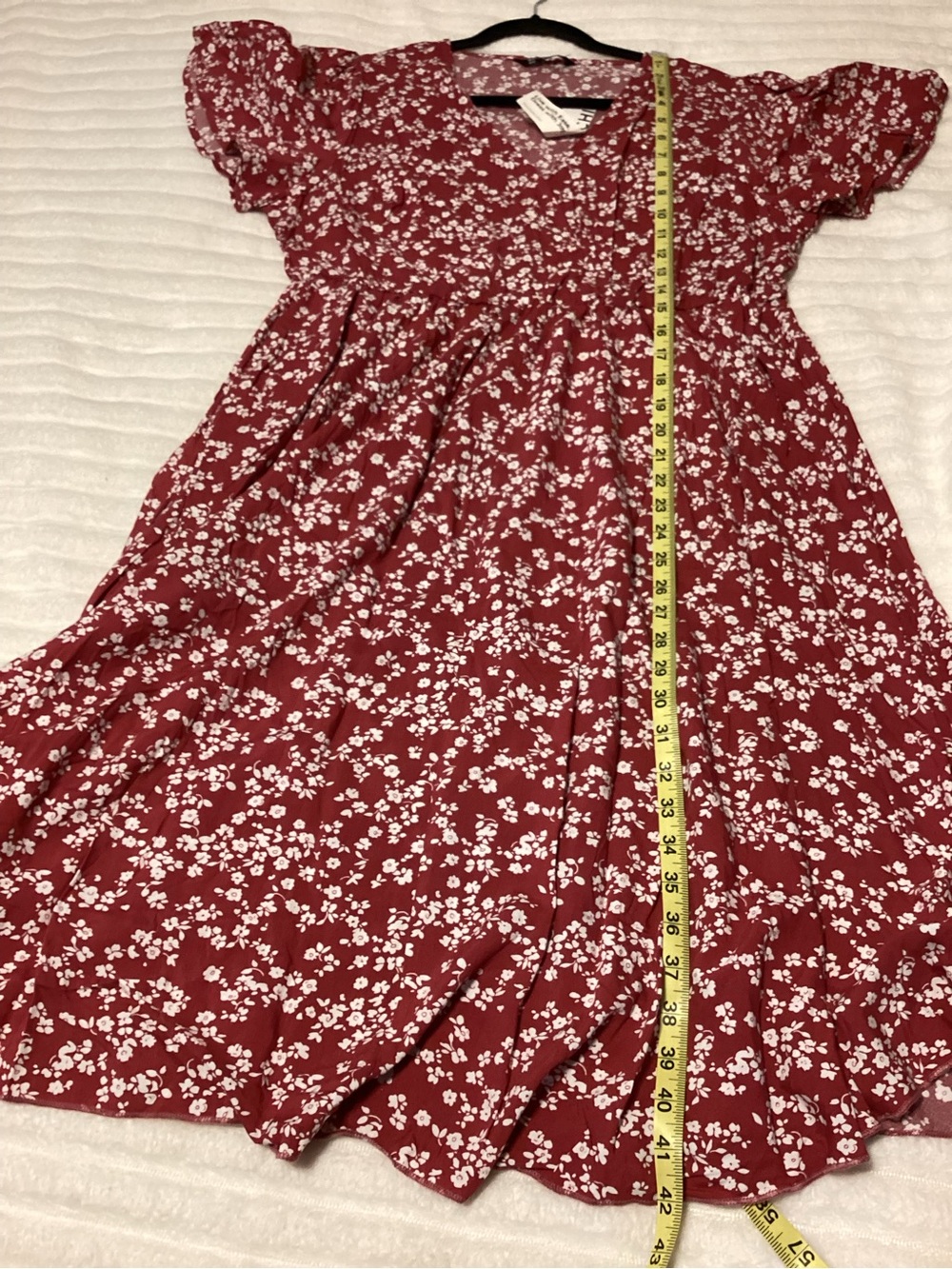 BloomChic Dark Pink Floral V-neck flutter sleeve Dress, size 12, NWT - Picture 6 of 10